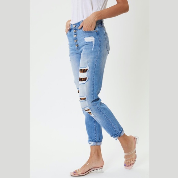 KanCan Women High Rise Blue Light Wash Distressed Leopard Patches Jeans size 27 - Picture 7 of 10